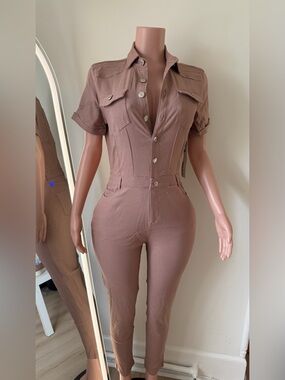 Women's Short-Sleeve Jumpsuit